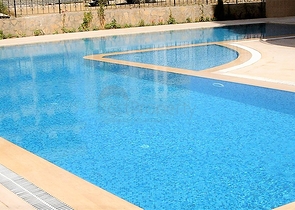 قريبة من البحر - شقة 2 غرفة وصالة - بسعر مناسب -مهموتلار /الانيا 