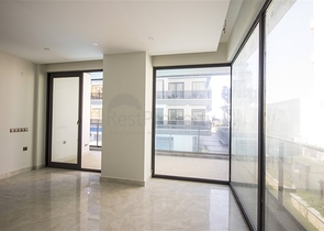 اول صف على البحر - شقة 2 غرفة وصالة - مجمع حديث -مهموتلار / الانيا 