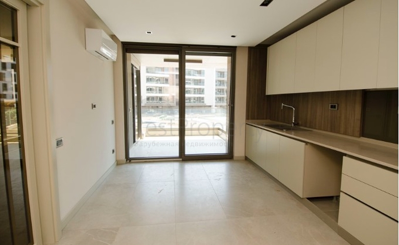 مشروع استثماري في منطقة غوزالوبا لارا 5 دقائق من الشاطئ