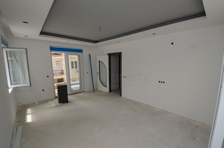 شقق 4 + 1 بالقرب من إيشكلار أنطاليا