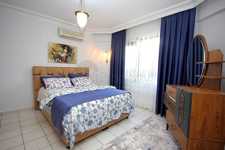 بسعر منافس - شقة غرفتين وصالة مؤثثة - في منطقة اوبا المركزية / الانيا 