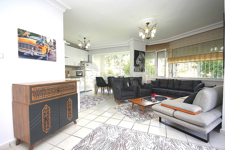 بسعر منافس - شقة غرفتين وصالة مؤثثة - في منطقة اوبا المركزية / الانيا 