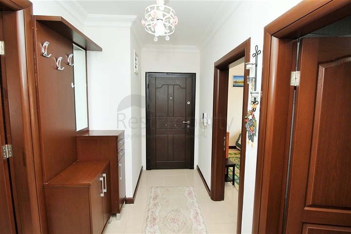 قريبة من البحر - شقة عائلية مفروشة 1+2 - على شارع باباروس - مهموتلار / الانيا 