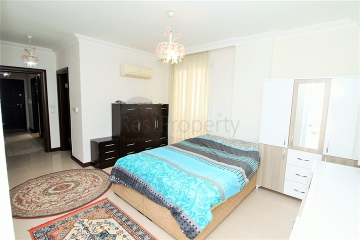 قريبة من البحر - شقة عائلية مفروشة 1+2 - على شارع باباروس - مهموتلار / الانيا 