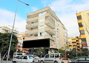 قريبة من البحر - شقة عائلية مفروشة 1+2 - على شارع باباروس - مهموتلار / الانيا 