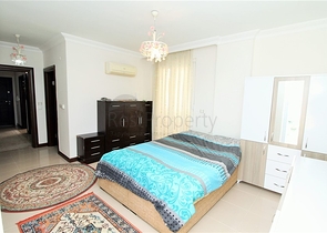 قريبة من البحر - شقة عائلية مفروشة 1+2 - على شارع باباروس - مهموتلار / الانيا 