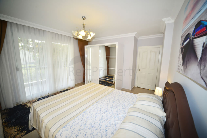 شقة عائلية مفروشة - ضمن مجمع سكني بجانب المشفى في اوبا / الانيا 