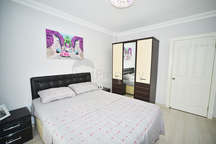 شقة عائلية مفروشة - ضمن مجمع سكني بجانب المشفى في اوبا / الانيا 