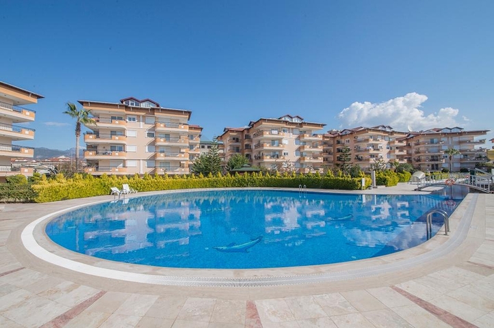 شقة عائلية مفروشة - ضمن مجمع سكني بجانب المشفى في اوبا / الانيا 