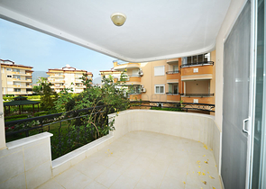 شقة عائلية مفروشة - ضمن مجمع سكني بجانب المشفى في اوبا / الانيا 