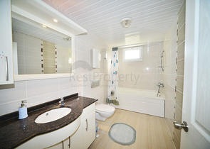 شقة عائلية مفروشة - ضمن مجمع سكني بجانب المشفى في اوبا / الانيا 