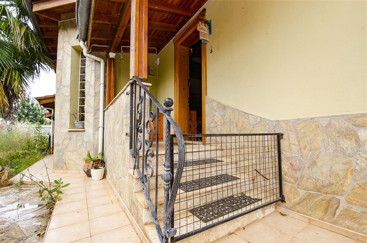 منزل ريفي من ثلاث غرف نوم في دوشيلم التي أنطاليا