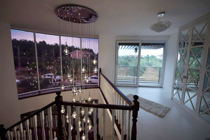 فيلا منفصلة 5 + 1 مع حمام سباحة في يشيلباهر أنطاليا