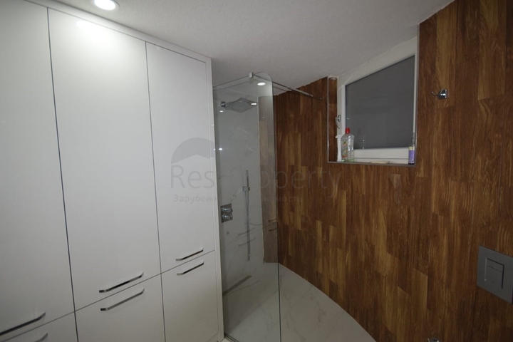 فيلا منفصلة 5 + 1 مع حمام سباحة في يشيلباهر أنطاليا