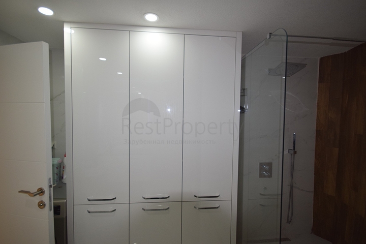 فيلا منفصلة 5 + 1 مع حمام سباحة في يشيلباهر أنطاليا