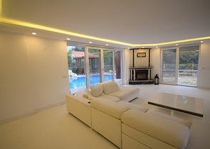 فيلا منفصلة 5 + 1 مع حمام سباحة في يشيلباهر أنطاليا