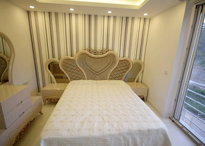 فيلا منفصلة 5 + 1 مع حمام سباحة في يشيلباهر أنطاليا