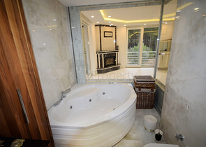 فيلا منفصلة 5 + 1 مع حمام سباحة في يشيلباهر أنطاليا