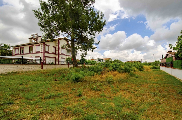 رخصة بناء أرض في منطقة دوشيميلتي