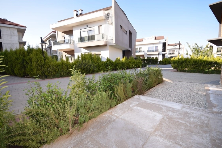 فلل في مجمع في منطقة دوشيالتي أنطاليا