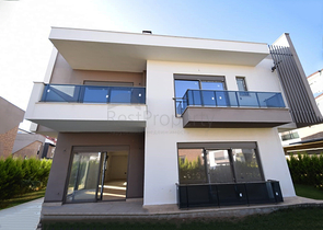 فلل في مجمع في منطقة دوشيالتي أنطاليا