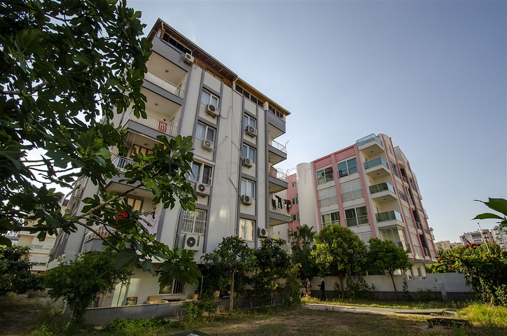 شقة 2 + 1 في منطقة ليمان كونيالتي 600 م على البحر