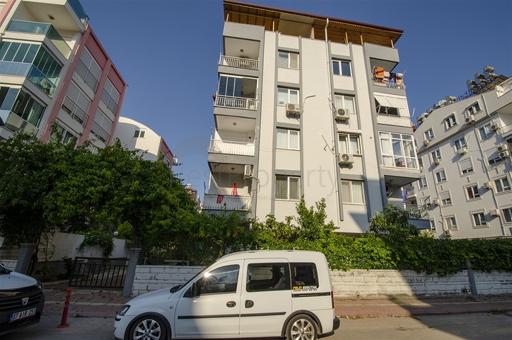 شقة 2 + 1 في منطقة ليمان كونيالتي 600 م على البحر