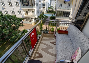 شقة 2 + 1 في منطقة ليمان كونيالتي 600 م على البحر