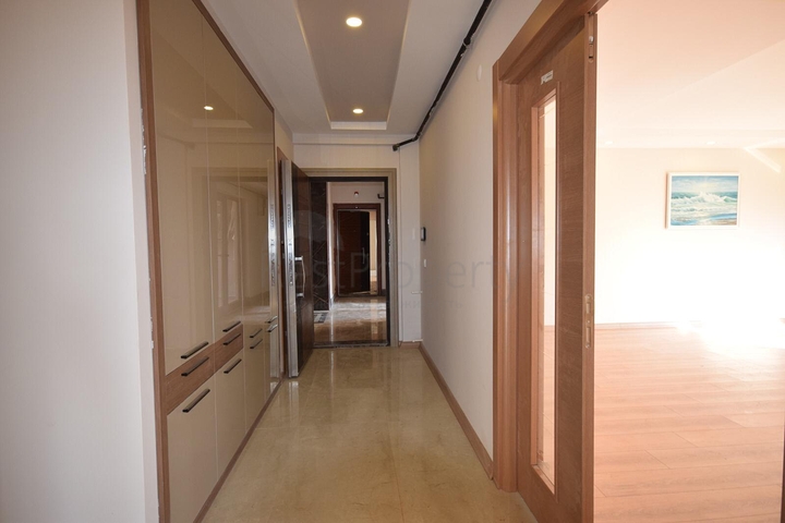 شقق فسيحة 3 + 1 في Altynkol Doshemealty