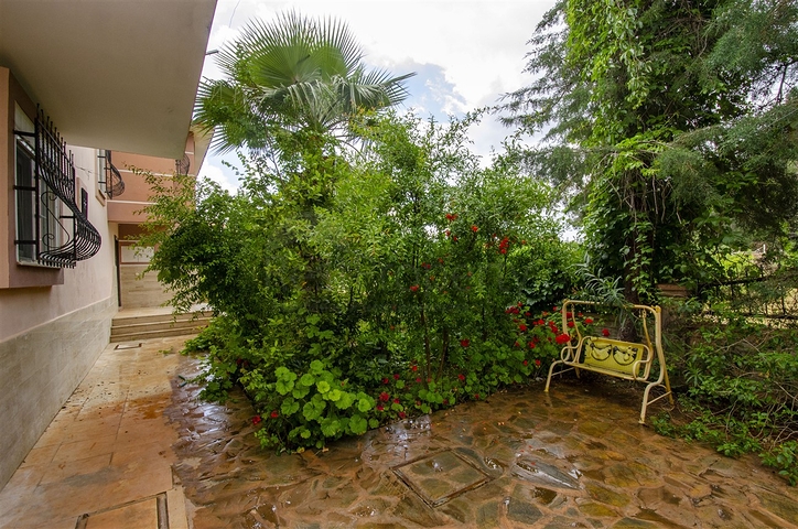 منزل خاص في غابة صنوبرية في دوشيمالتي أنطاليا