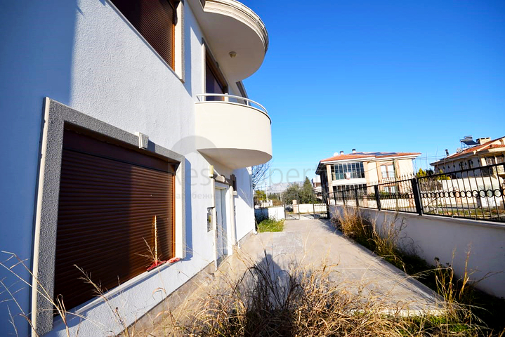 فيلا 4 + 1 في Yesilbahir Doshemealti أنطاليا