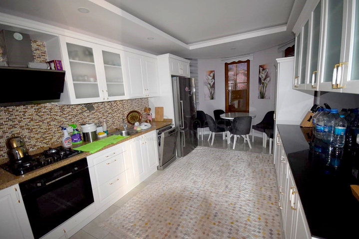 فيلا 4 + 1 في Yesilbahir Doshemealti أنطاليا