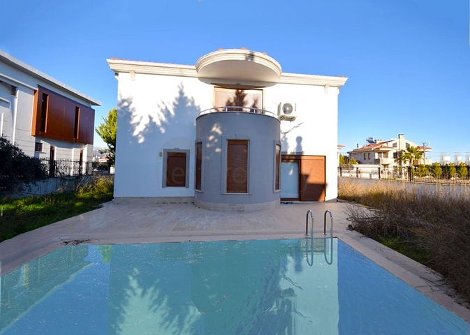 فيلا 4 + 1 في Yesilbahir Doshemealti أنطاليا