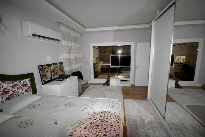 فيلا 4 + 1 في Yesilbahir Doshemealti أنطاليا