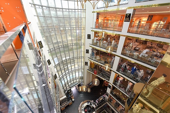 فرصة استثمارية - مركز تسوق حديث - في قلب مدينة الانيا  فرصة استثمارية - مركز تسوق حديث - في قلب مدينة الانيا