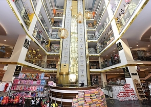 فرصة استثمارية - مركز تسوق حديث - في قلب مدينة الانيا  فرصة استثمارية - مركز تسوق حديث - في قلب مدينة الانيا