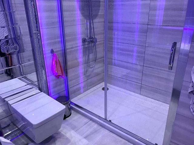 اطلالة بحر ساحرة - شقة مؤثثة فاخرة ضمن مجمع سكني راقي - مهموتلار / الانيا 