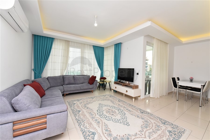 مجمع فاخر - شقة غرفتتين وصالة ضمن مجمع سكني - توسمور / الانيا 