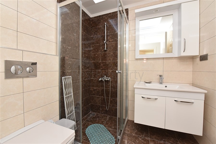 مجمع فاخر - شقة غرفتتين وصالة ضمن مجمع سكني - توسمور / الانيا 