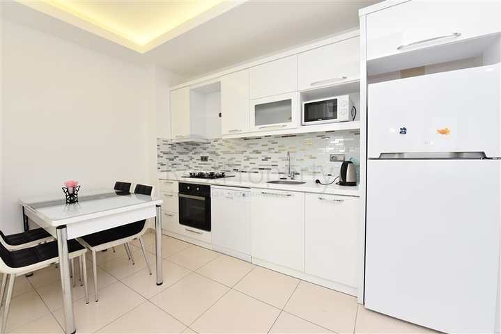 مجمع فاخر - شقة غرفتتين وصالة ضمن مجمع سكني - توسمور / الانيا 