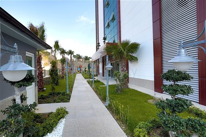 مجمع فاخر - شقة غرفتتين وصالة ضمن مجمع سكني - توسمور / الانيا 