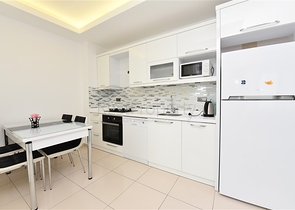 مجمع فاخر - شقة غرفتتين وصالة ضمن مجمع سكني - توسمور / الانيا 