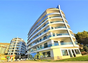 مجمع قريب من البحر - دوبلكس ارضية 1+3 - مفروشة - في كارجي جاك / الانيا 