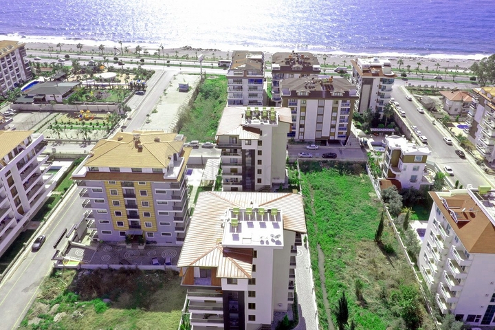 اطلالة بحر - سعر منافس - شقة غرفتين وصالة في منطقة كاستل / الانيا 