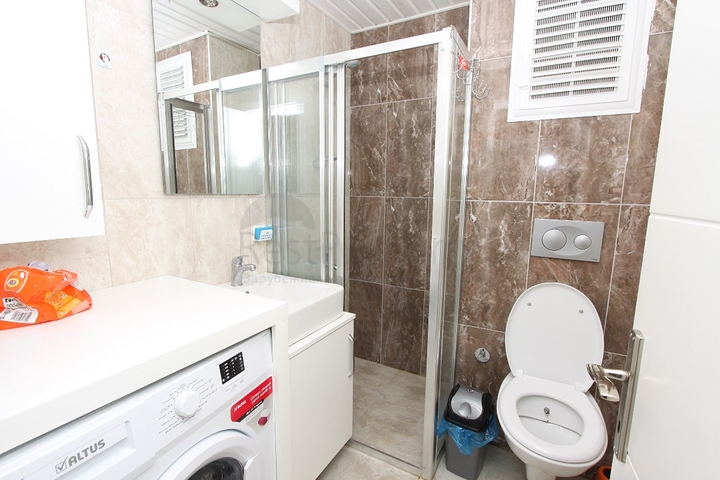 اطلالة بحر - سعر منافس - شقة غرفتين وصالة في منطقة كاستل / الانيا 