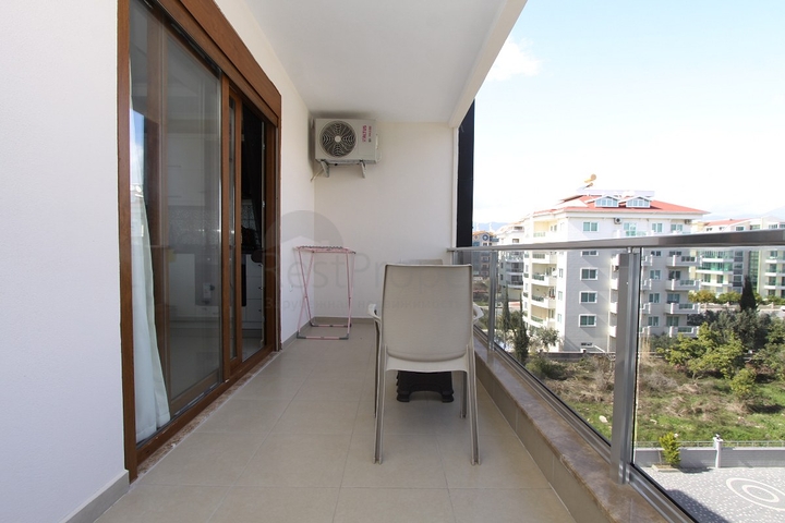 اطلالة بحر - سعر منافس - شقة غرفتين وصالة في منطقة كاستل / الانيا 