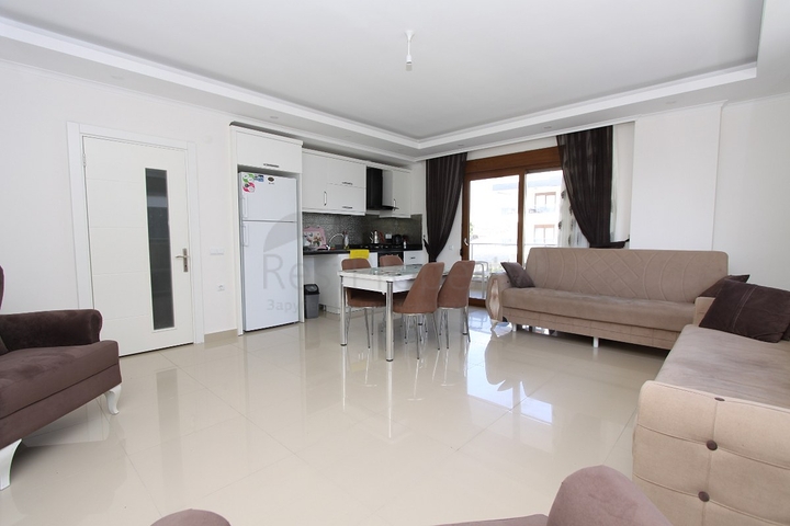 اطلالة بحر - سعر منافس - شقة غرفتين وصالة في منطقة كاستل / الانيا 