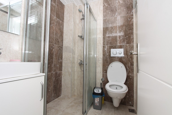 اطلالة بحر - سعر منافس - شقة غرفتين وصالة في منطقة كاستل / الانيا 