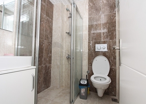 اطلالة بحر - سعر منافس - شقة غرفتين وصالة في منطقة كاستل / الانيا 