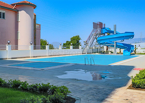 منطقة هادئة - مجمع حديث - اطلالات ساحرة -شقة 1+1 -في مهموتلار / الانيا 